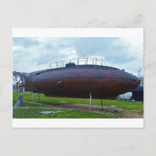 Historische U-Boot-Kopie aus Holz. Postkarte (Vorderseite)