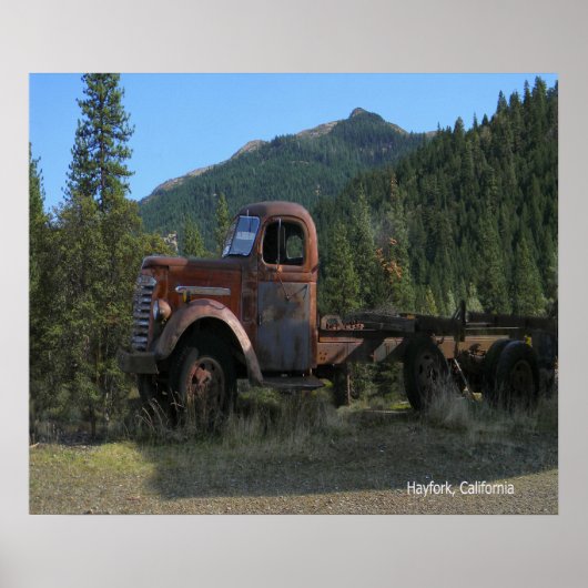 Historischer LKW in den Bergen... Poster (Vorne)