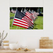 Historischer militärischer Friedhof mit US-Flaggen Poster (Küche)