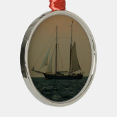 Historischer Schooner Ornament Aus Metall (Rechts)