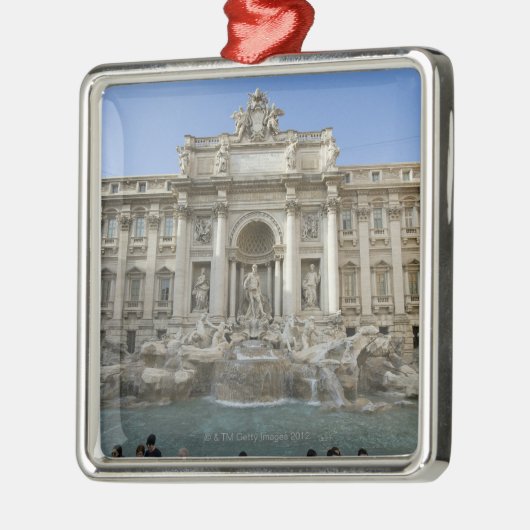 Historischer Trevi-Brunnen in Rom, Italien Ornament Aus Metall (Links)