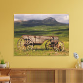 Historischer Wagen in einer Weide Links Leinwanddruck (Insitu (Wohnzimmer))