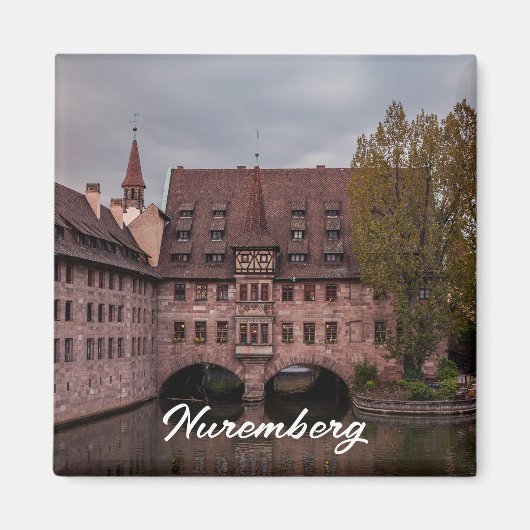 Historisches Gebäude bei Sonnenuntergang in Nürnbe Magnet (Vorne)