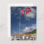 Historisches Hafengebiet Bergen mit Flaggen Postkarte (Vorne/Hinten)