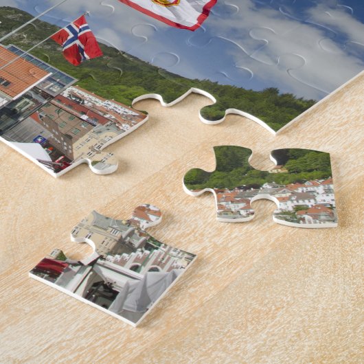 Historisches Hafengebiet Bergen mit Flaggen Puzzle (Seite)