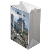 Historisches Viertel von Quebec City Mittlere Geschenktüte (Vorderseite Schrägansicht)