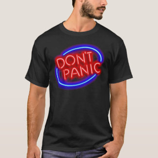 Hitchhiker&x27;s Guide - &quot;Don&x27;t Panik&quo T-Shirt