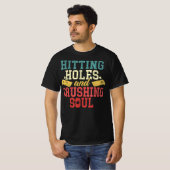 Hitze Holes Crushing Souls Cornhole Player T-Shirt (Vorne ganz)