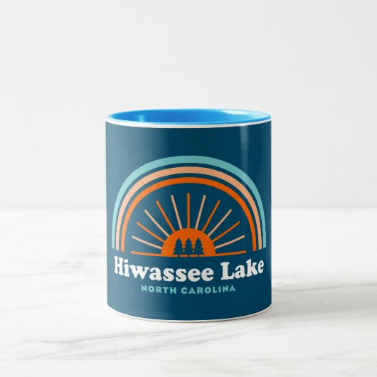 Hiwassee North Carolina Rainbow Zweifarbige Tasse (Mittel)