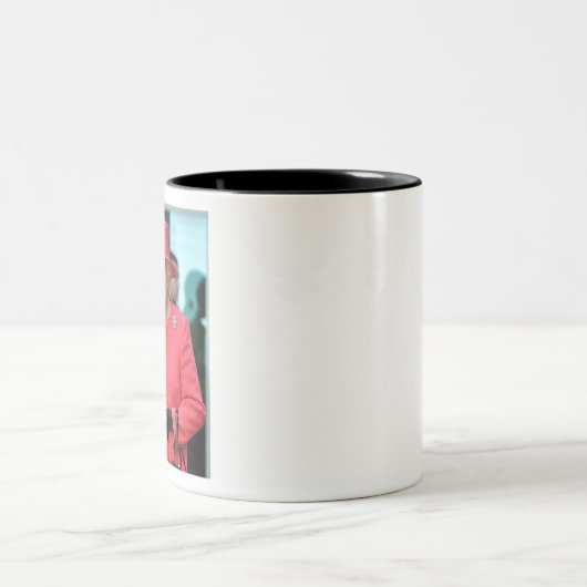 HM Queen Elizabeth II Warrington 2012 Beruflich Zweifarbige Tasse (Mittel)