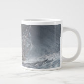 HMS-Beagle in einem Sturm vor Kap Hoorn Jumbo-Tasse (Rechts)