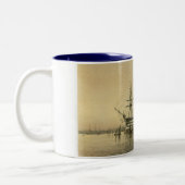 HMS-Sieg-Tasse Zweifarbige Tasse (Links)