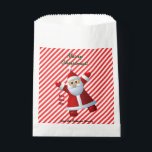 HO! HO! HO! Santa Claus Merry Christmas Candy Cane Geschenktütchen<br><div class="desc">HO! HO! HO! Niedlicher Weihnachtsmann froh Weihnachten. Ideal,  um Freunden und Nachbarn Kekse oder Süßigkeiten Leckereien zu geben. Dieses moderne Weihnachtsdesign besticht durch einen niedlichen Weihnachtsklaus auf einem kantigen Hintergrund mit der Typografie HO HO HO. Spaß und niedlicher Weg,  um Ihren Weihnachtsgeist zu zeigen. Großartiges Design aus TS Designs.</div>