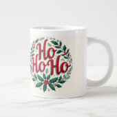 Ho Ho Ho Weihnachtskranz-Typografie-Design Jumbo-Tasse (Rechts)