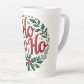 Ho Ho Ho Weihnachtskranz-Typografie-Design Milchtasse (Rechte Ecke)