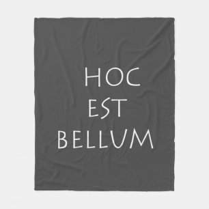 Hoc est bellum fleecedecke