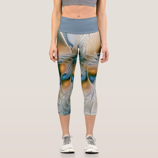Hoch aufragende, Abstrakte Fantasy Fraktal Art mit Capri Leggings (Vorderseite)