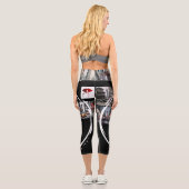 Hoch gewaiste Capris: Flattering Style. Capri Leggings (Rückseite)