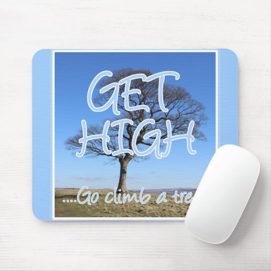 Hoch klettern Sie auf einen Baumarboristen Mousepad (Mit Mouse)