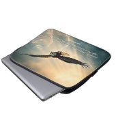 Hoch über dem Sturm | Laptopschutzhülle (Vorne Knopf)