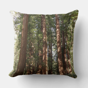 Hoch zu den Redwoods II im Muir Woods National Mon Kissen