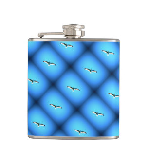 hochfliegende Möven auf blauer Flasche Flachmann