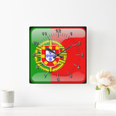 Hochglanzflagge in Portugal Quadratische Wanduhr (Zuhause)