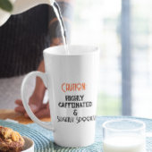 Hochkaffeiniertes weißes Halloween Milchtasse