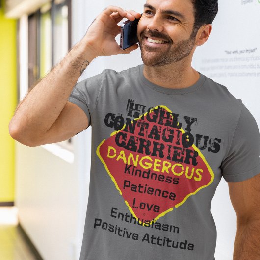 HOCHKONTAGIÖSE CARRIER, KINDNESS LIEBE T - Shirt