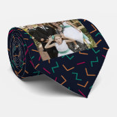 Hochladen der Krawatte im Foto (Gerollt)