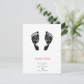 Hochladen von Custom Baby Footprint Pink Girl Birt Ankündigung (Stehend Vorderseite)