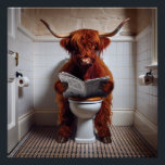 Hochland Kuh / Highland Cow / liest News Poster<br><div class="desc">Humorvolles Wandbild „Hochlandkuh auf der Toilette“ Badezimmerdekor mit Hochlandkuh | Lustige Toilettenkunst, Kuh liest Zeitung, Wandkunst mit Tierdruck, Druckbares für Zuhause, einzigartige Geschenkidee. Bringen Sie Charme und einen tollen Humor in Ihre Toilette oder Ihr Gäste-WC mit diesem einzigartigen Wandbild! Es zeigt eine liebenswerte Hochlandkuh, die entspannt auf einer Toilette sitzt...</div>