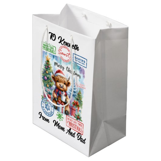 Hochland Kuh Sips by Christmas Tree Mittlere Geschenktüte (Rückseite Schrägansicht)