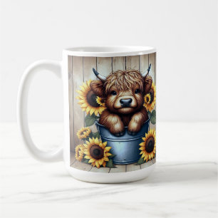 Hochland-Kuhkalb in einem Metall-Eimer mit Sonnenb Kaffeetasse