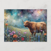 Hochlandkuh in farbenfrohen, blumengeschmückten Ta Postkarte (Vorderseite)
