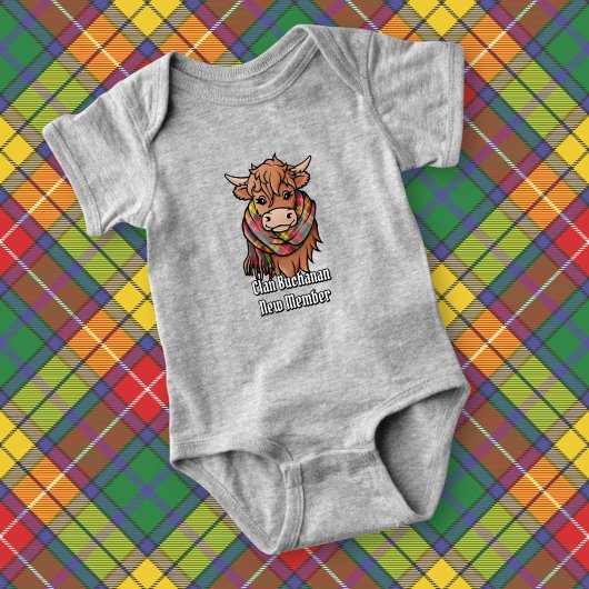 Hochlandkuh mit Buchanan Tartan Scarf Baby Strampler