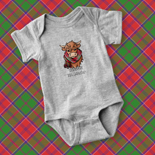 Hochlandkuh mit Grant-Tartan-Schal Baby Strampler