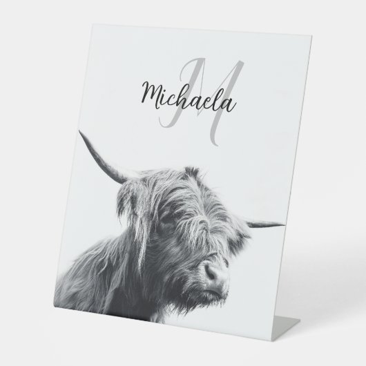 Hochlandkuhportrait Initialmonogramm Schwarz-weiß Sockelschild (Vorderseite)