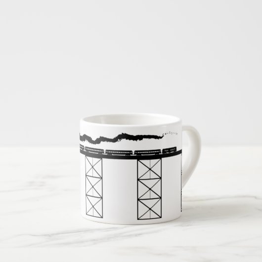 Hochrangige Brücke mit Überfahrt-Dampf-Lokomotive Espressotasse (Vorderseite Rechts)