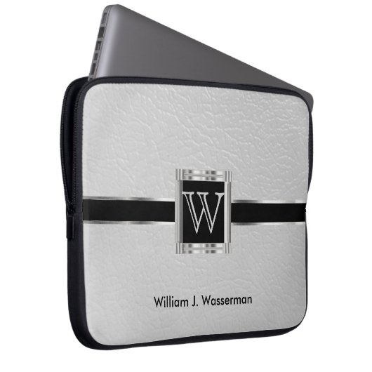 Hochskalierbares Monogramm-Weißleder Laptopschutzhülle (Vorne Rechts)