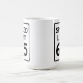 Höchstgeschwindigkeit 65 MPH-Zeichen Kaffeetasse (Mittel)
