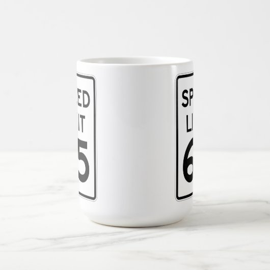 Höchstgeschwindigkeit 65 MPH-Zeichen Kaffeetasse (Mittel)