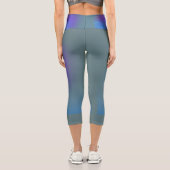 Hochwandige Capris mit extremer Farbgestaltung (Rückseite)