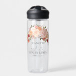 Hochzeit Blumenpfirsich Blume Aquarellfarben Gefal Trinkflasche<br><div class="desc">Dieses Design kann in dem Bereich personalisiert werden, der durch das Ändern des Fotos und/oder Textes zur Verfügung gestellt wird. Sie können auch angepasst werden, indem Sie auf Vorlage personalisieren klicken und dann auf die Schaltfläche klicken, um weitere Optionen anzupassen, um die Hintergrundfarbe zu löschen oder zu ändern, Text hinzuzufügen,...</div>