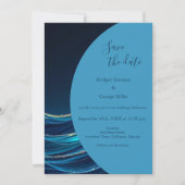 Hochzeit der Golden Accented Abstrakt Ocean Waves Einladung (Vorderseite)