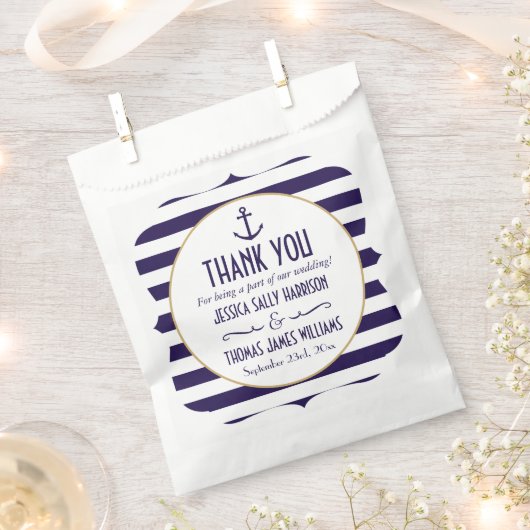 Hochzeit der Nautischen Marine und des Weißstreife Geschenktütchen (Ausgeschnitten)