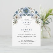 Hochzeit des Dusty Blue Floral Watercolor Einladung (Stehend Vorderseite)