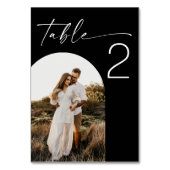 Hochzeit des Fotos mit schwarzem, minimalistischem Tischnummer (Rückseite)