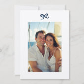 Hochzeit des handgezogenen blauen Wappen Save The Date (Rückseite)