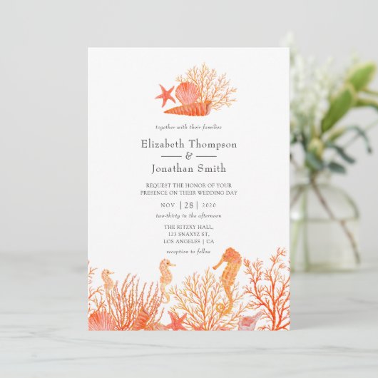 Hochzeit des Korallenstrands mit Aquarellfarben Einladung (Stehend Vorderseite)
